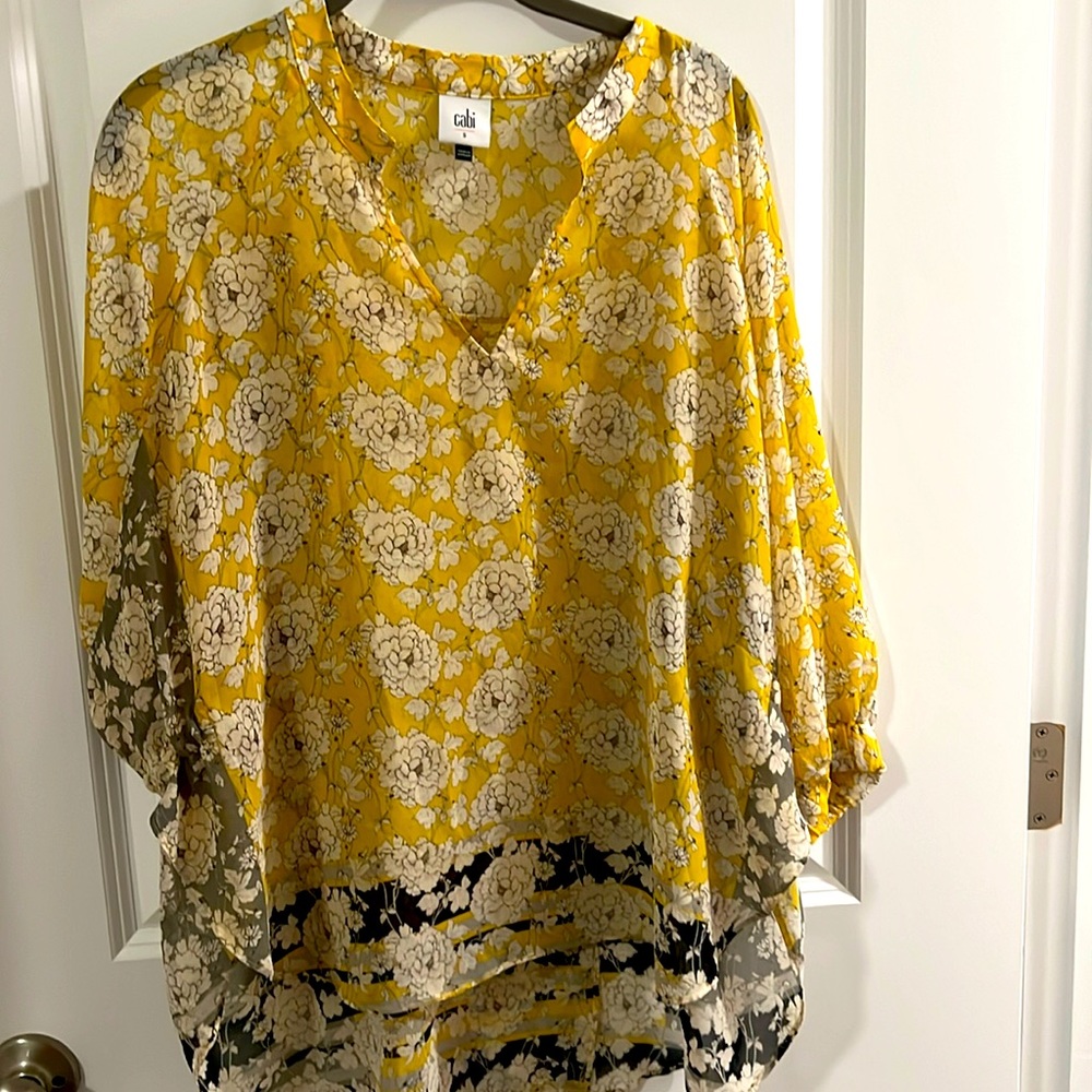 Cabi Amelia top yellow and black with gathered back